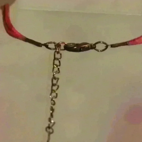 Vintage 1960's Large Bright Pink Lucite and Hemp Necklace with 2" Extender - Picture 5 of 12